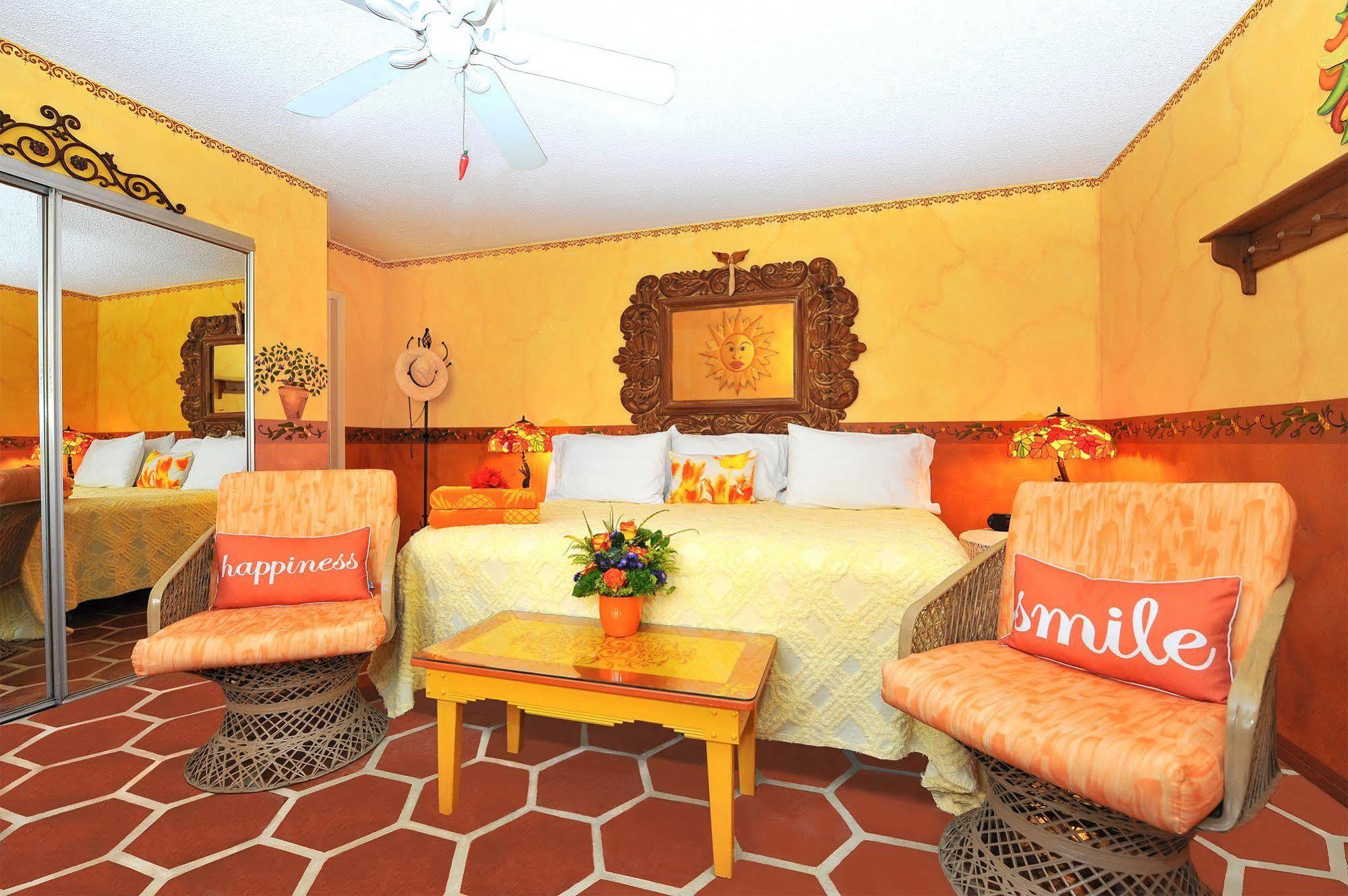 Blue Seas Courtyard Hotel Lauderdale-by-the-Sea Exterior photo