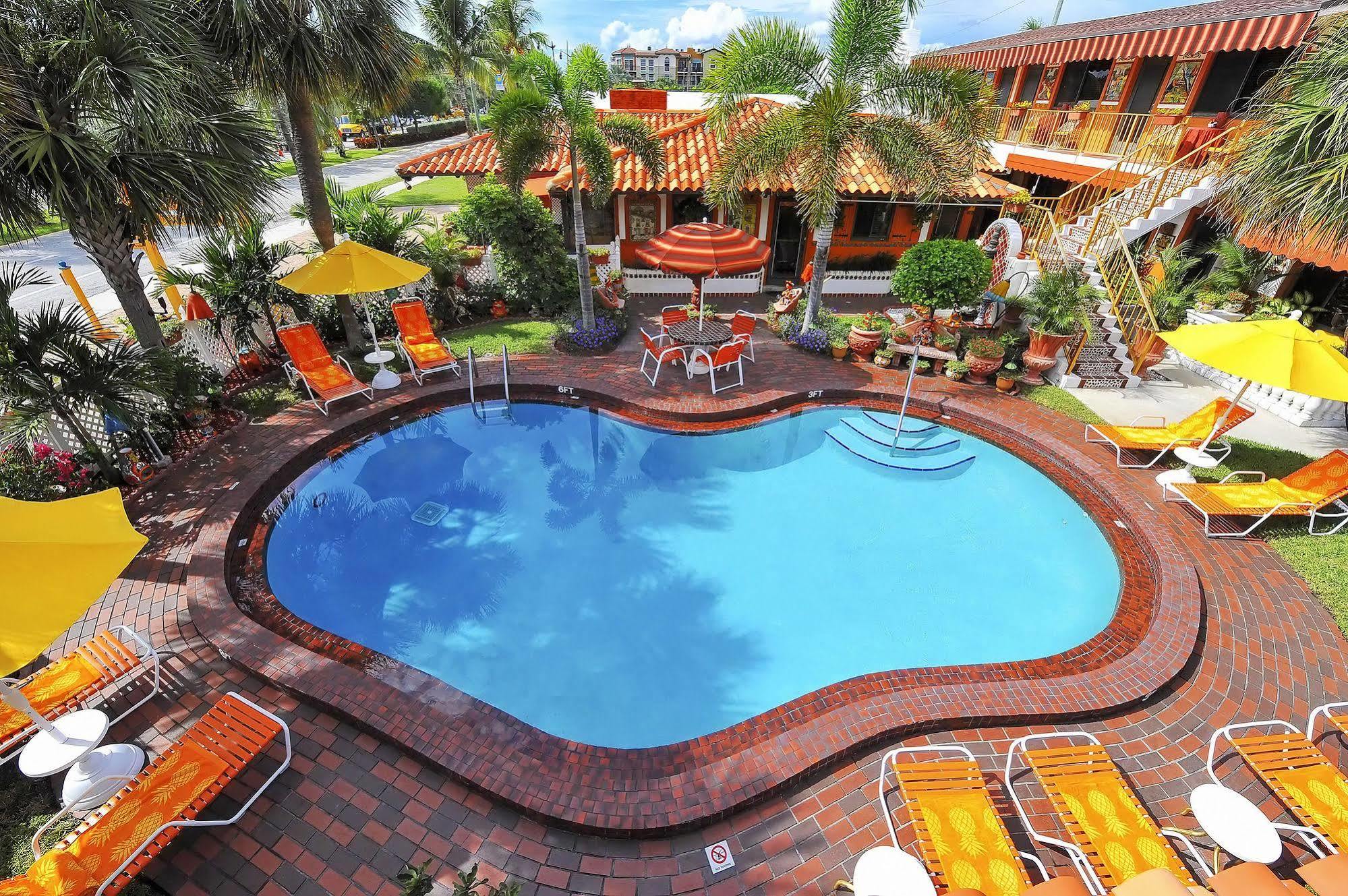 Blue Seas Courtyard Hotel Lauderdale-by-the-Sea Exterior photo